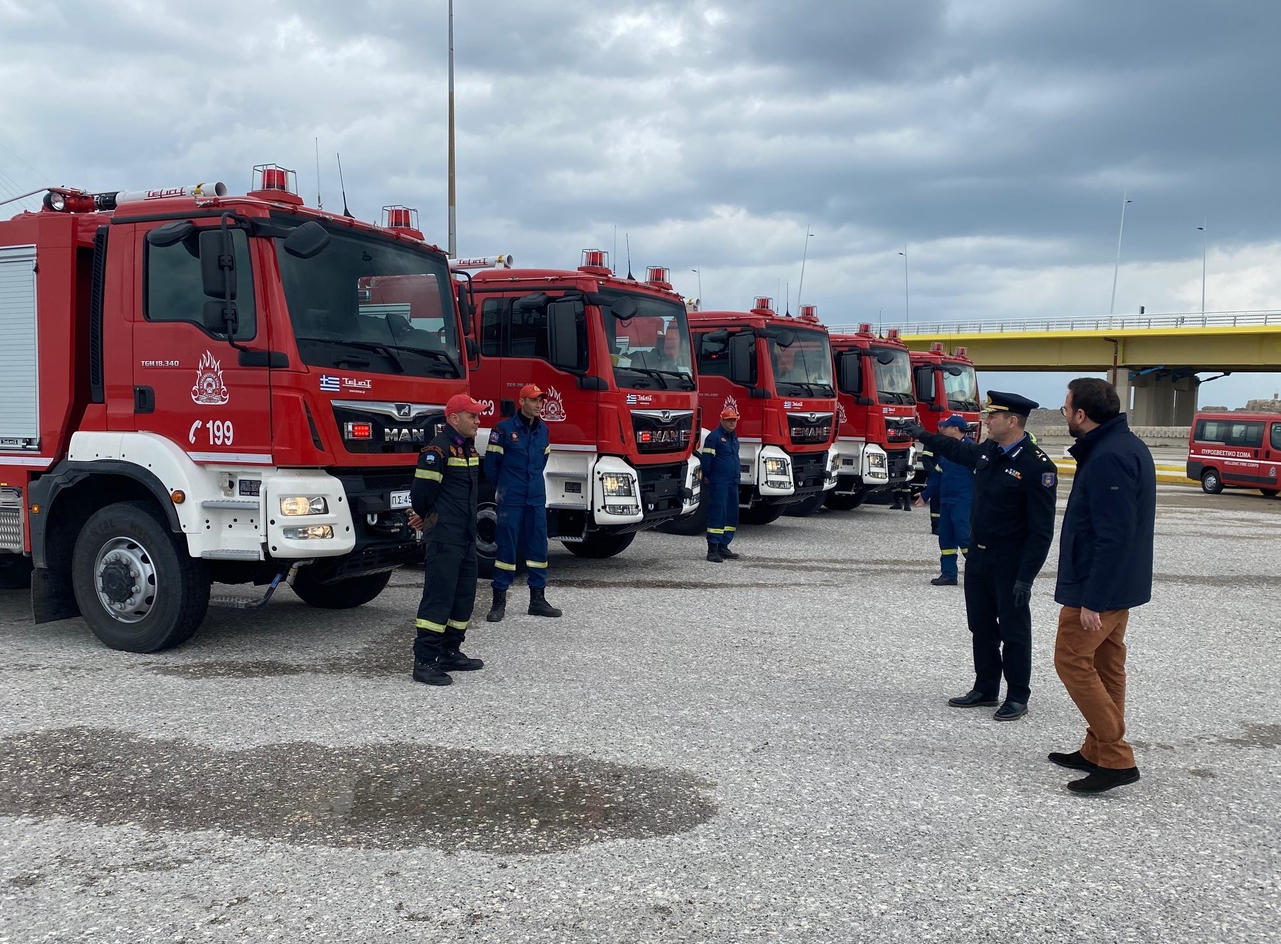 Περιφέρεια Δυτικής Ελλάδας: Έφτασαν τέσσερα ακόμα νέα οχήματα για τις πυροσβεστικές δυνάμεις στη Δυτική Ελλάδα, ενώ αναμένονται άλλα είκοσι (photos)