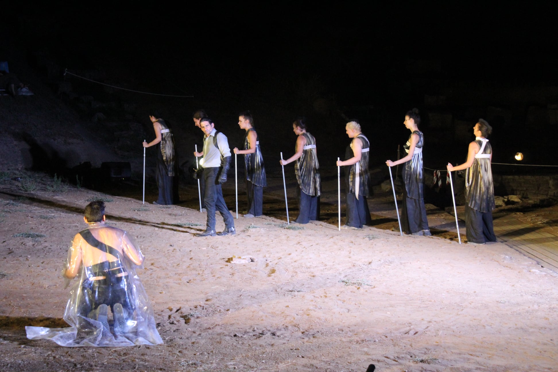 Φεστιβάλ Αρχ. Ήλιδας: Συγκλονιστικές οι ερμηνείες των πρωταγωνιστών στις Βάκχες του Ευριπίδη στο Αρχαίο Θέατρο της Ήλιδας
